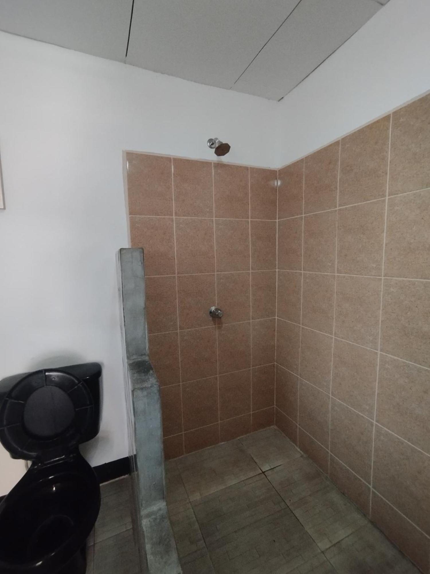 מויוגאלפה The Landing Hotel And Restaurant מראה חיצוני תמונה